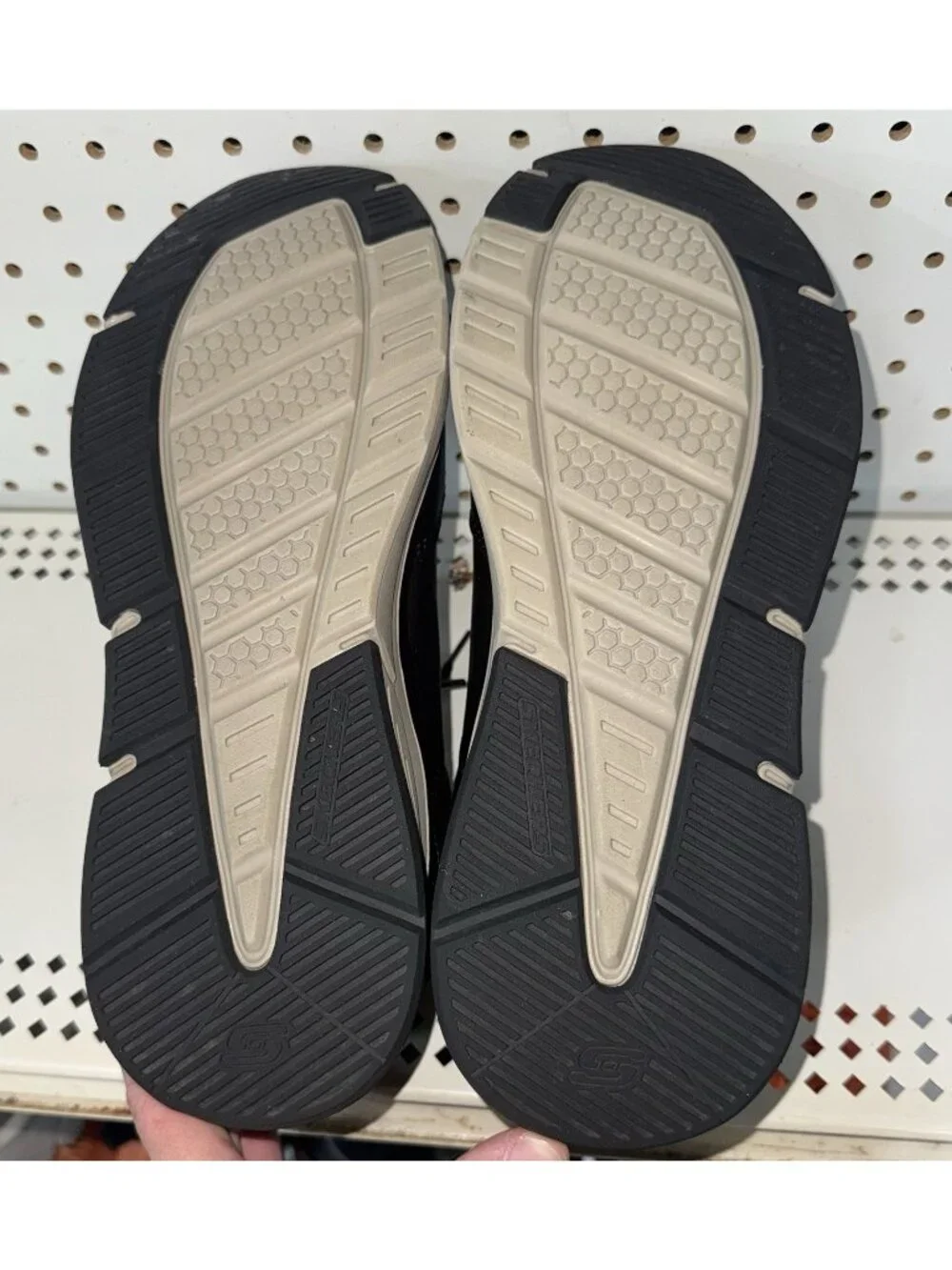 Skechers excellent see